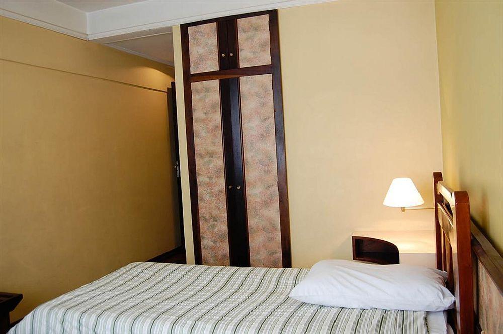 Hotel Itamaraty Curitiba Extérieur photo